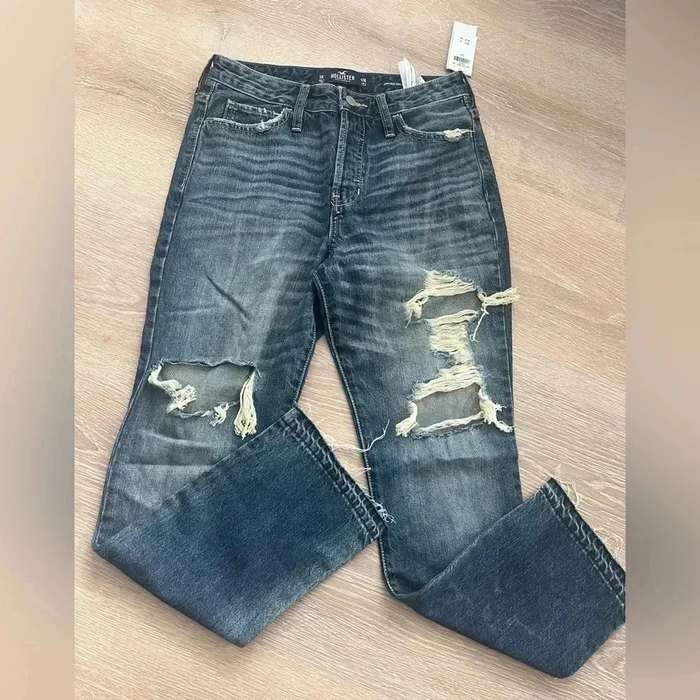 Hollister high rise vintage distressed straight leg jeans women’s 3R (26x27)